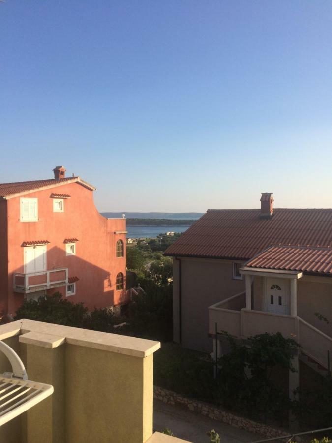 Apartments Loncaric Banjol المظهر الخارجي الصورة